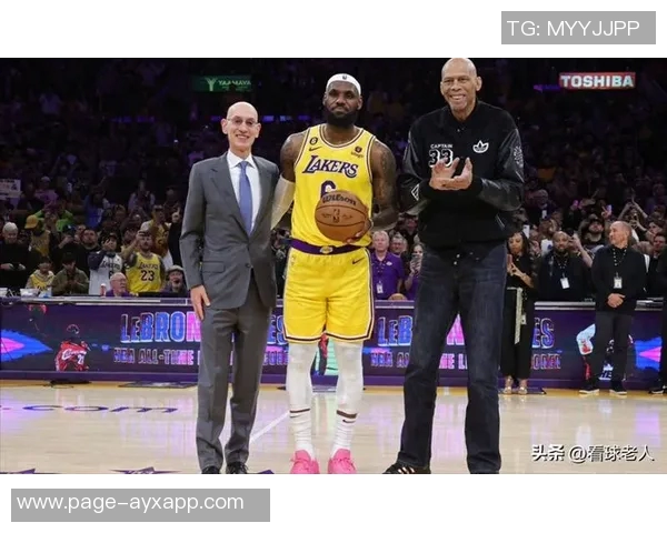 詹姆斯生涯胜场数达1216逼近历史第一贾巴尔仅差12场 詹姆斯生涯胜场数达1216逼近历史第一贾巴尔仅差12场